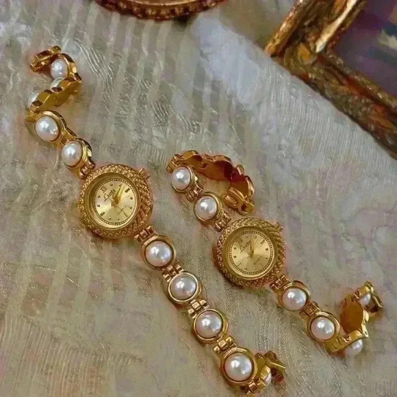 Gold French Fashion Elegant woman’s watch ✨🤍 - Picture 2 of 3